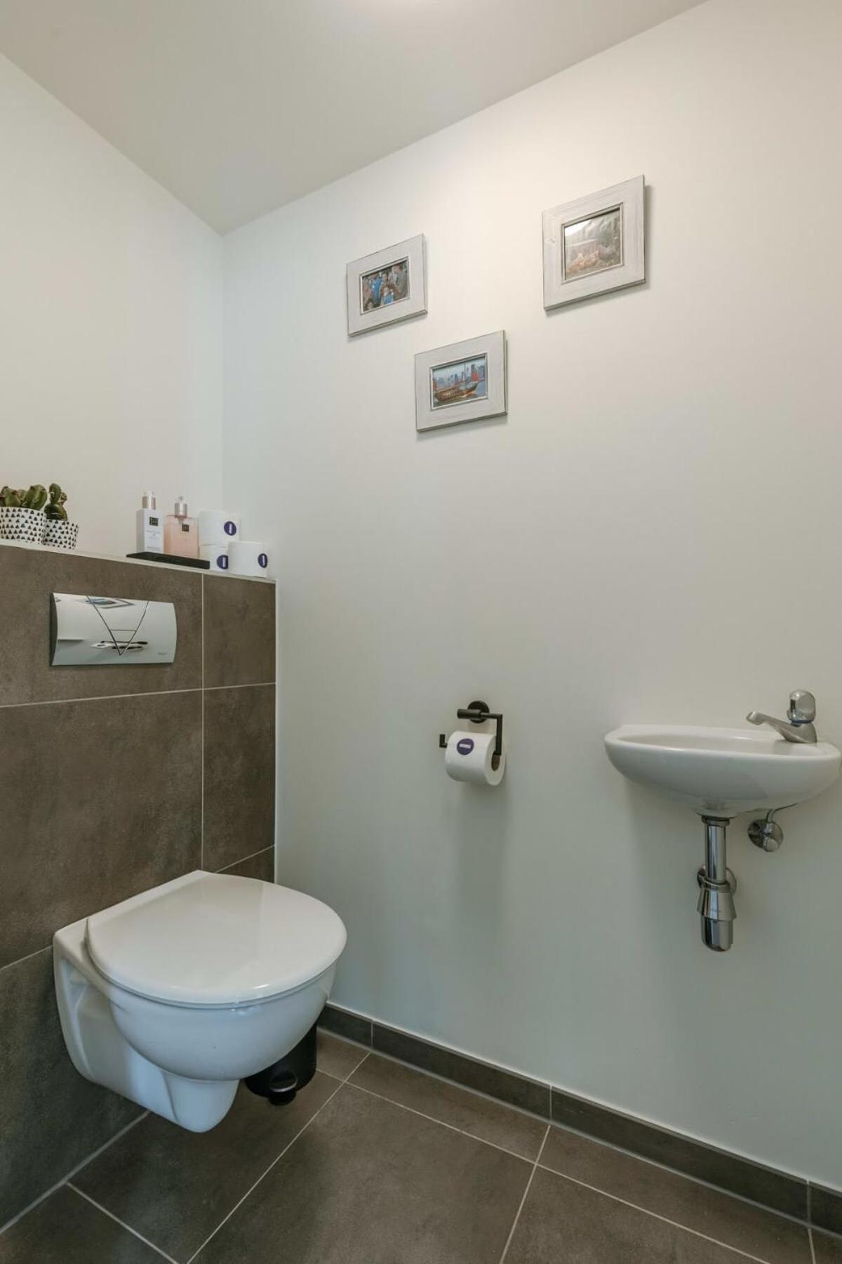 Pleasant Apartment Near The Center Of Гент Экстерьер фото